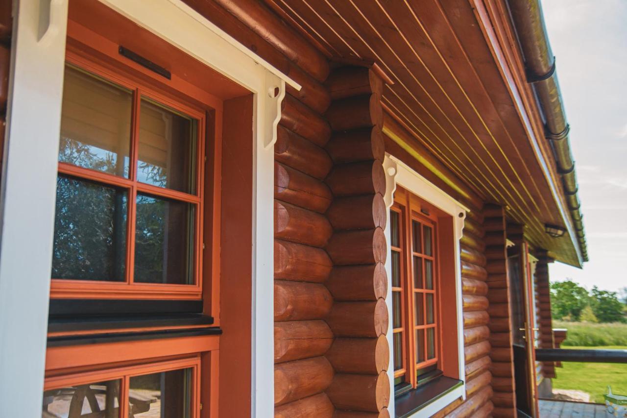 Tomatin - Luxury Two Bedroom Log Cabin With Hot Tub Бервик-апон-Твид Экстерьер фото